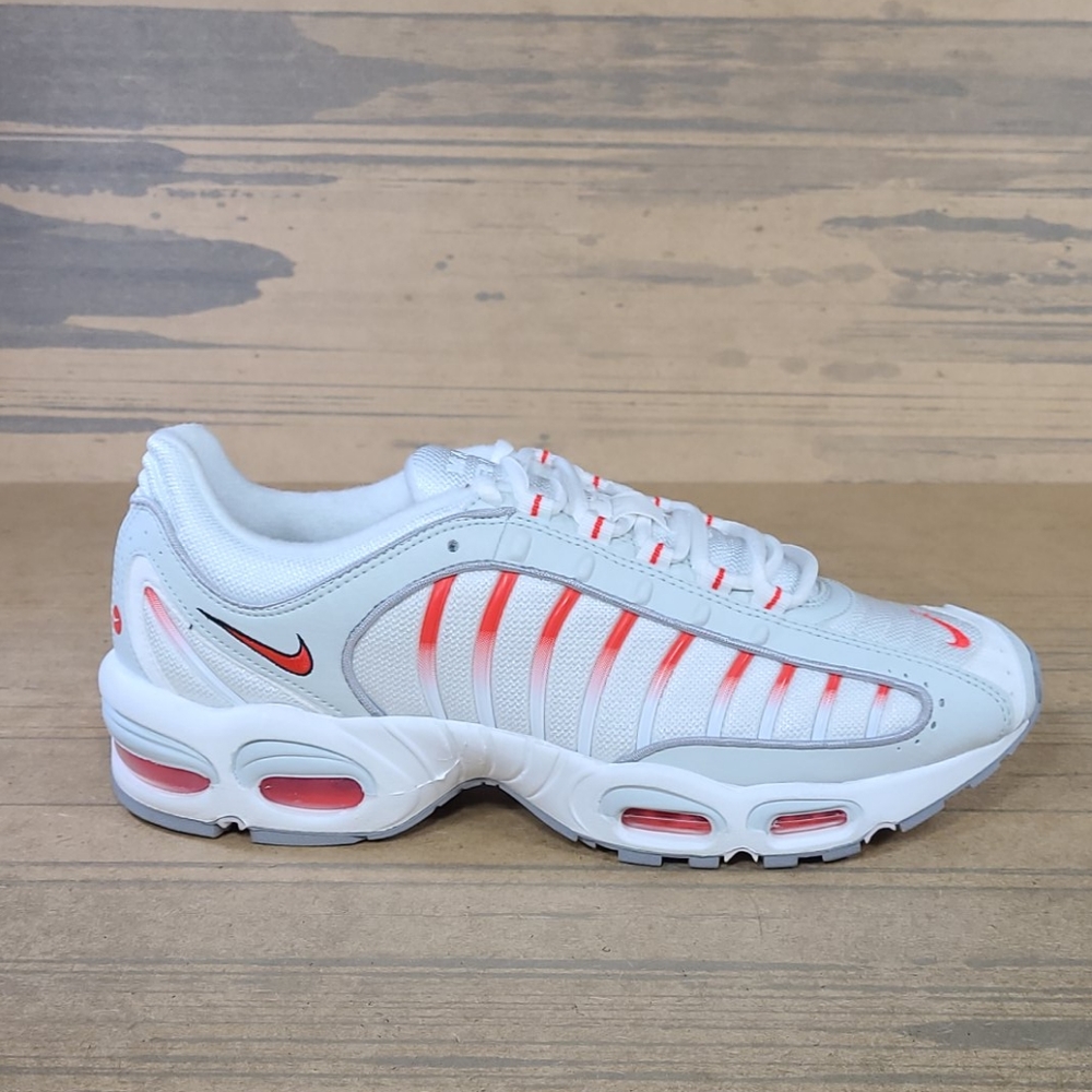 Nike Air Max Tailwind IV Men's Shoes